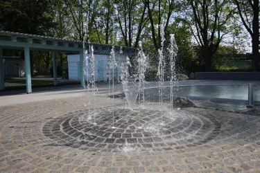 Springbrunnen im Kleinkindbereich (© Verbandsgemeinde Bellheim)